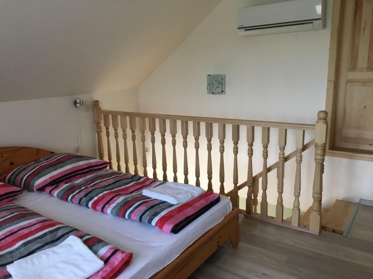 Napfeny Apartman Sárospatak المظهر الخارجي الصورة